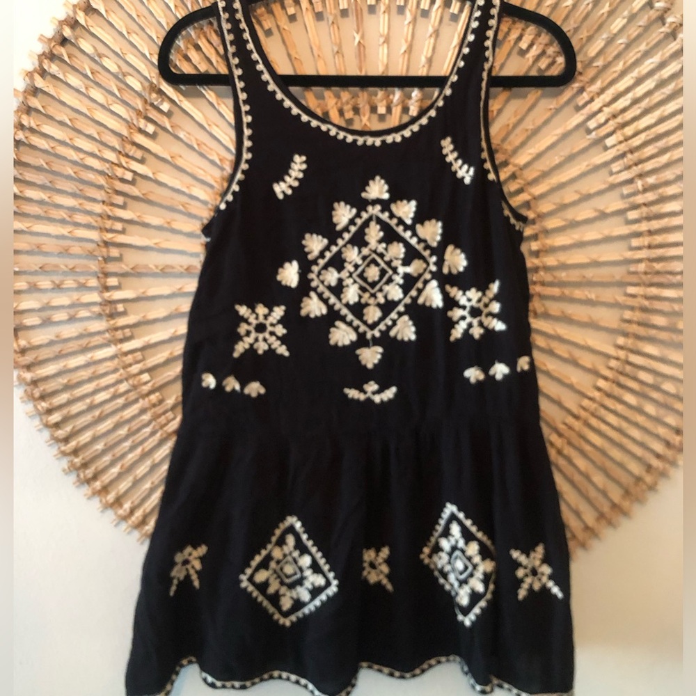 Black boho embroidered key hole back tank dress